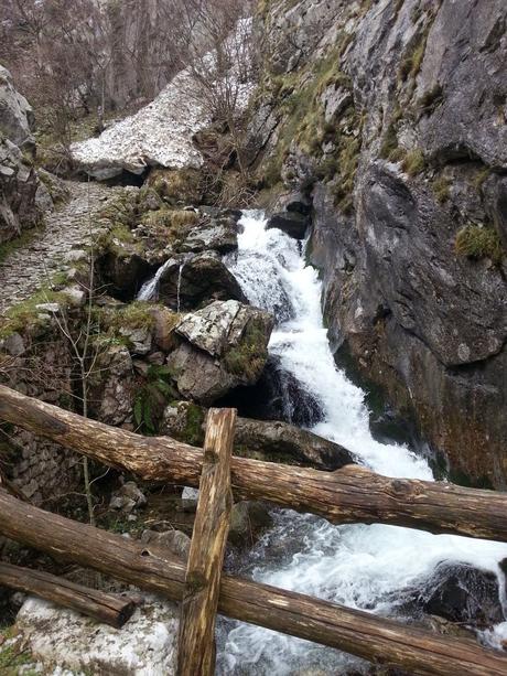 Ruta de las Foces del Río Pino