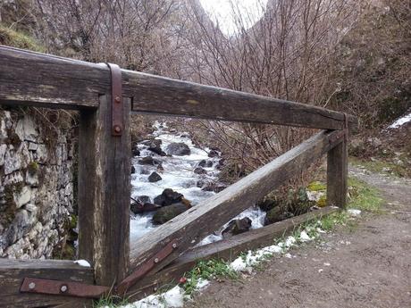 Ruta de las Foces del Río Pino