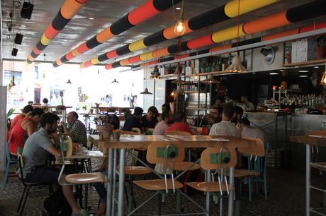 Bar La Monroe, terraza y parque en el Raval Bar de la filmoteca