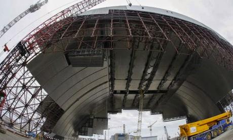 Enorme proyecto para sellar reactor nuclear averiado en Chernobyl