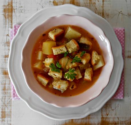 Zuppa di baccalà alla romana (Sopa de Bacalao)