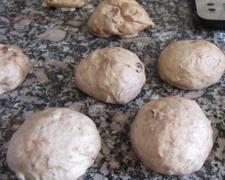 Hot cross buns (panecillos de Pascua)