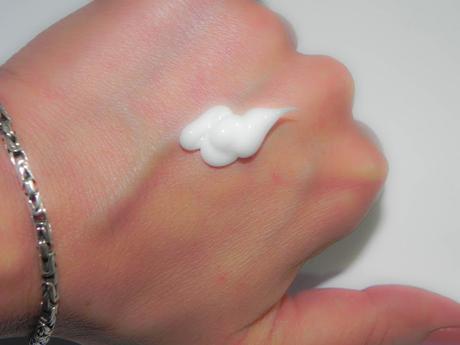 Y mi crema para manos: Neutrógena rápida absorción (review)