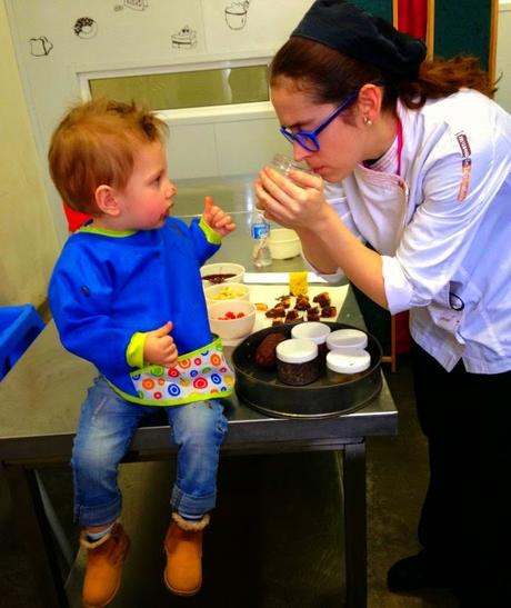 Plan perfecto de domingo primaveral. Actividad y visita al museo del chocolate + mercadillo + tapeo al sol