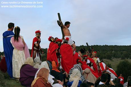Via Crucis en Arauzo de Miel 2015 via crucis en arauzo de miel 2015 ladron crucificado