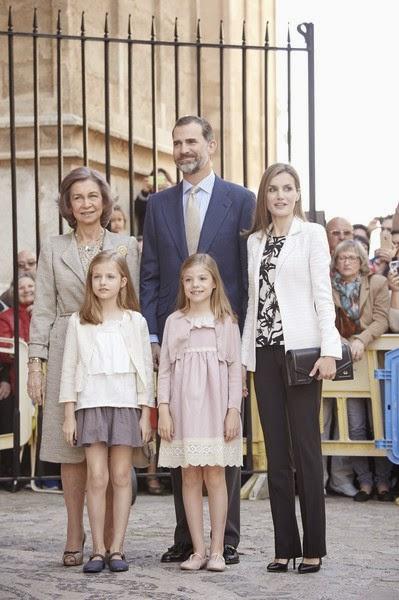 Dña. Letizia de Mango y Cucareliquia, en la Misa de Pascua