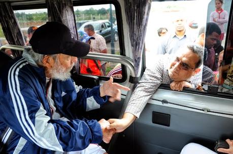 Gesto significativo de Fidel Castro: solidaridad con Venezuela [+ fotos]