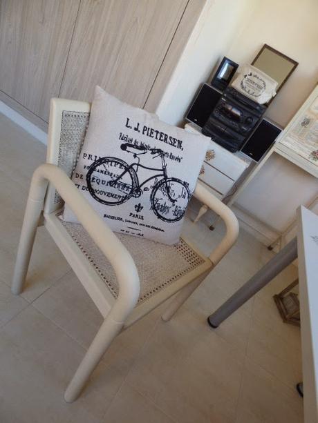 La habitación vá cogiendo forma....