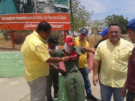 Hoy quemamos Judas de Diosdado, en parlamentarias Sept.votando y luchando UNIDOS quemaremos su política!  via @VOTAyLUCHA