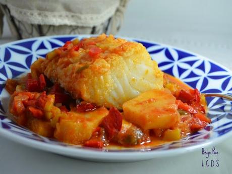 Bacalao al horno con verduras y patatas