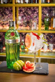 Los españoles prefieren tomar el Gintonic entre amigos y después de cenar