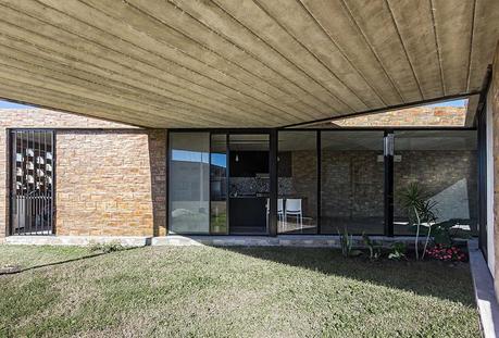 Casa Alfonsina en la llanura pampeana argentina