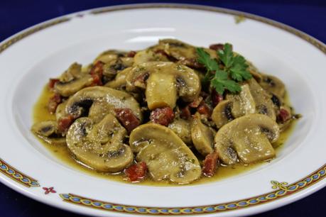 Champiñones al jamón