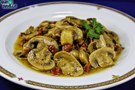 Champiñones al jamón