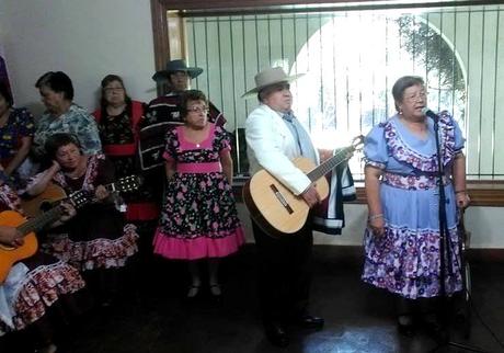 Grito de Mujer 2015 Chile. Padre Hurtado