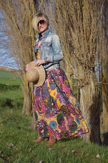 spring long printed dress denim jacket seventies street style
