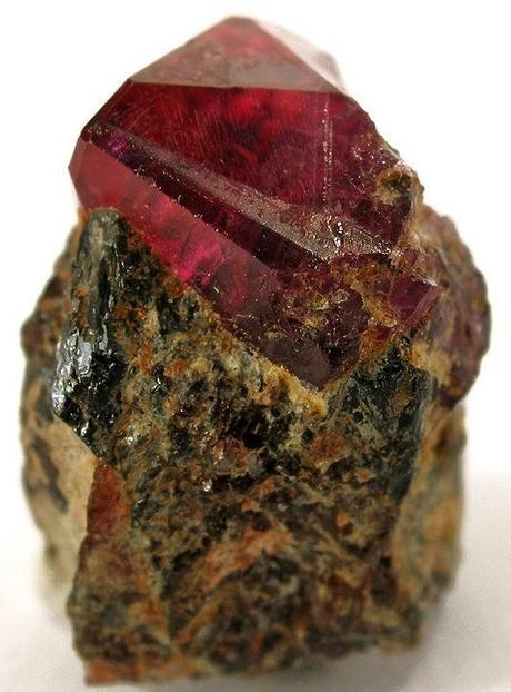 Piedras Preciosas: Rubí