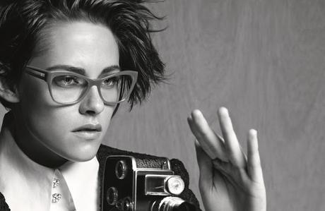 Kristen Stewart hace de reportera para la nueva colección de Chanel