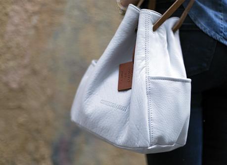 street style barbara crespo hakei white bag denim on denim fashion blogger outfit blog de moda