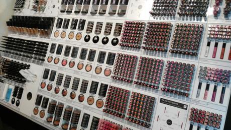 Hema inaugura su segunda tienda en la madrileña calle Orense Hema inaugura su segunda tienda en la madrileña calle Orense