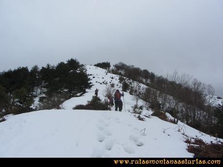 Ruta Orilles-Cueto Ventoso: Arista al Cueto Ventoso desde Collau Ablanu