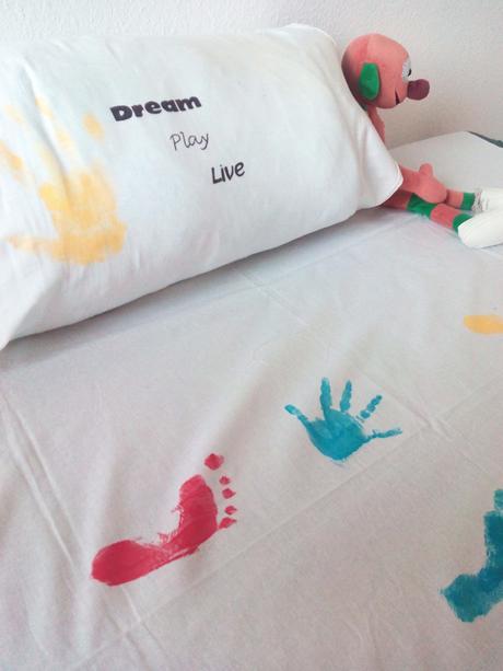 Unas sábanas para jugar. DIY sábanas twister sabanas_twister_mamiclic