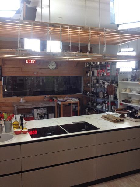 TPB Tech, la encimera sobre la que puedes cocinar directamente. TPB Tech, la encimera sobre la que puedes cocinar directamente.