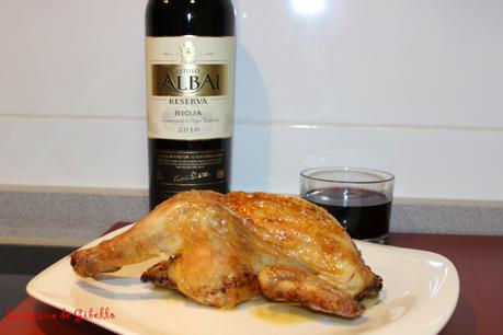 Maridaje de Picantón al horno con vino tinto Castillo de Albai