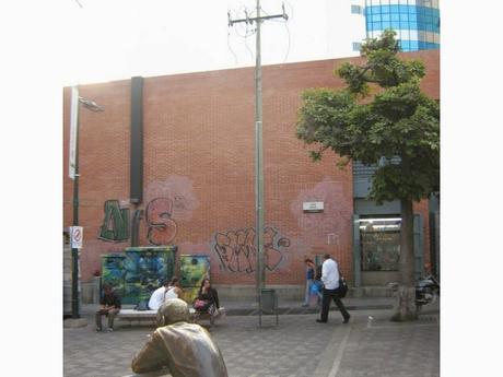 EL RECREO - Calle Baldó en el Bulevar de Sabana Grande se llevaron los tranformadores y están 3 meses sin iluminación