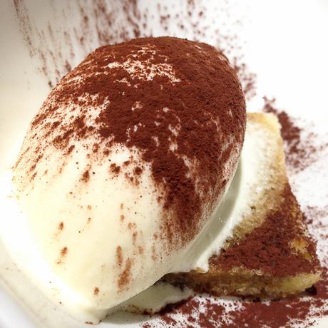 Tiramisu caldeni baco y boca