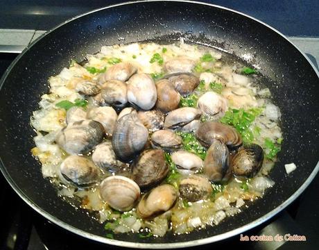 Almejas en salsa de albariño
