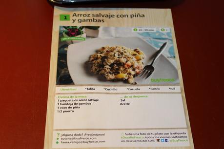 Arroz salvaje con piñas y gambas