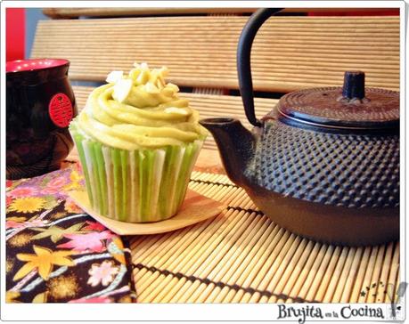 Cupcakes de Te matcha con lemon curd