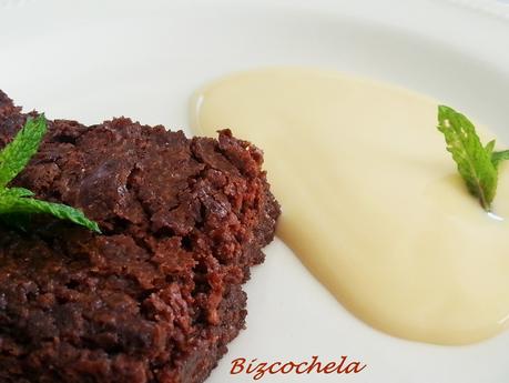 BROWNIE DE AVELLANAS SIN HARINA