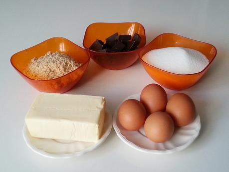 BROWNIE DE AVELLANAS SIN HARINA