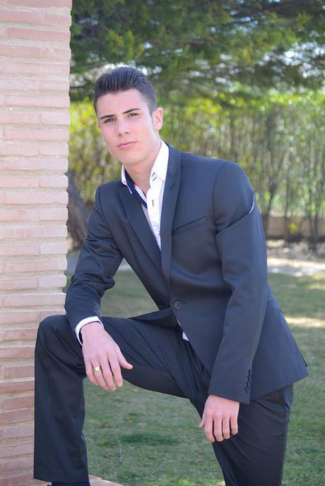 Mario Cañadas, Joven promesa del fútbol y modelo.