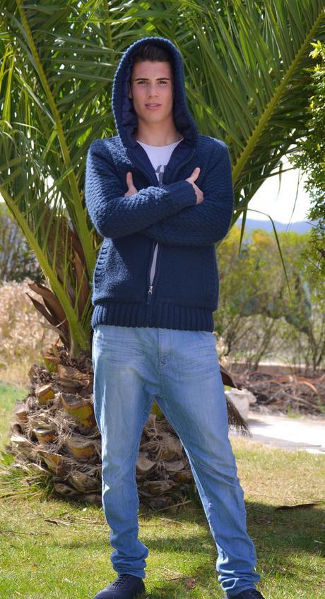 Mario Cañadas, Joven promesa del fútbol y modelo.