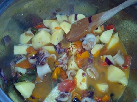 Cazuela de colores y calamares Cazuela de colores y calamares