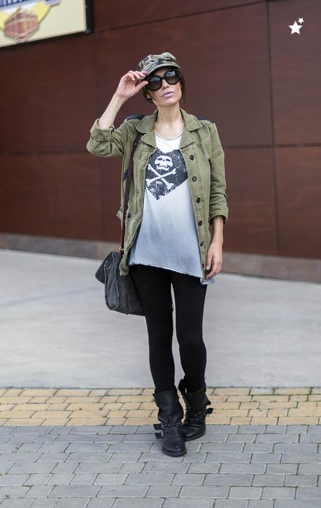 street style barbara crespo military skull motorbike boots hakei fashion blogger outfit blog de moda