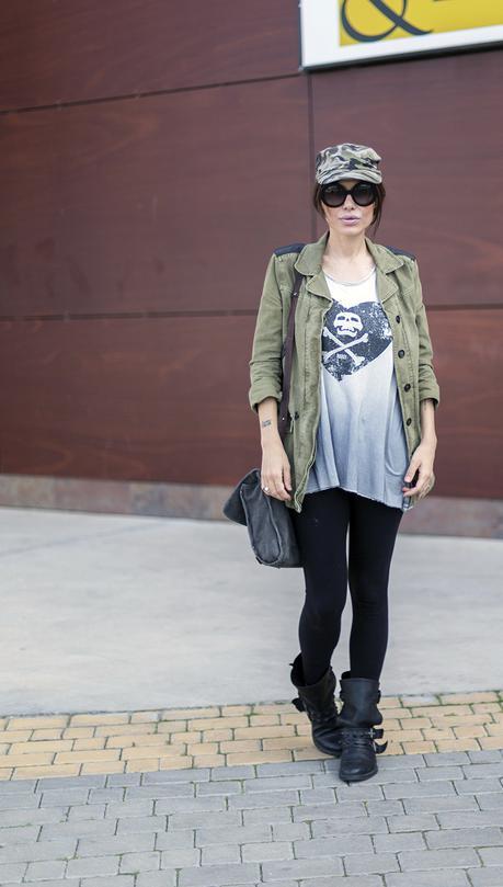 street style barbara crespo military skull motorbike boots hakei fashion blogger outfit blog de moda