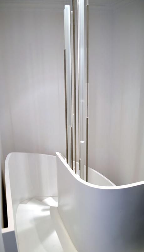 AL DETALLE: DISEÑO DE ESCALERA POR A-CERO, PARA UN INTERIORISMO EN LA CAPITAL.