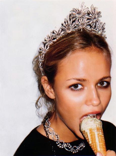 Lidera Tu Vida: Aprende a Pensar Como una Reina