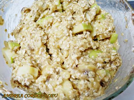 GALLETAS DE AVENA, PLÁTANO, MANZANA Y ALMENDRA.