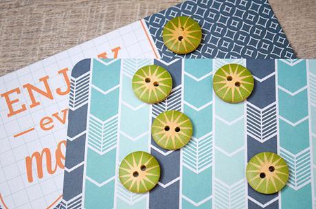 Sapetines 2015: paquete recibido Botones de madera