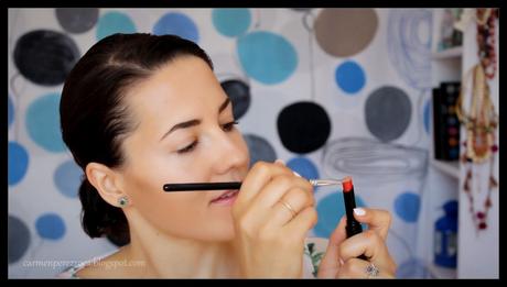 Corregir las ojeras con barra de labios roja ¿funcionará?