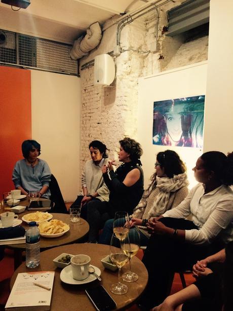 Crónica encuentro con Ana Cañil, autora de 