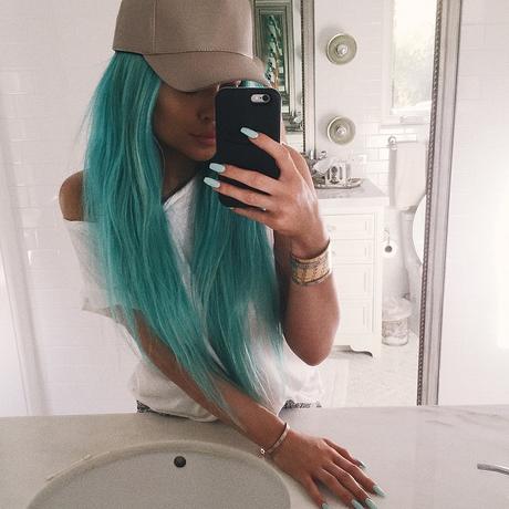 Kylie Jenner estrena nuevo color de pelo, ¡azul turquesa!