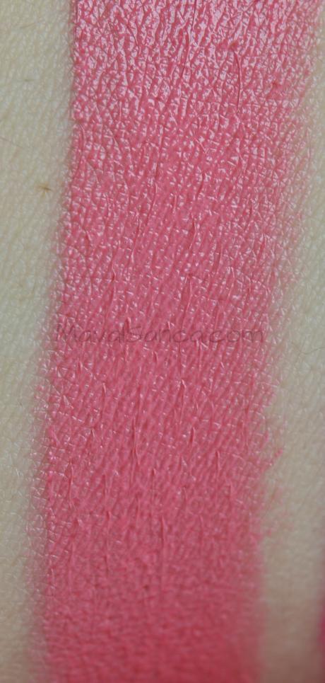 AVON Ultra Colour Indulgence lipstick: swatches y primeras opiniones