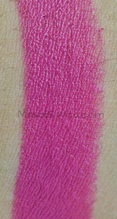AVON Ultra Colour Indulgence lipstick: swatches y primeras opiniones