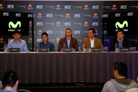 UFC se estrenó en Chile cc @ufc @MovistarChile @viax